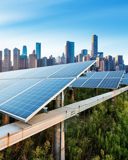 módulos fotovoltaicos en la ciudad