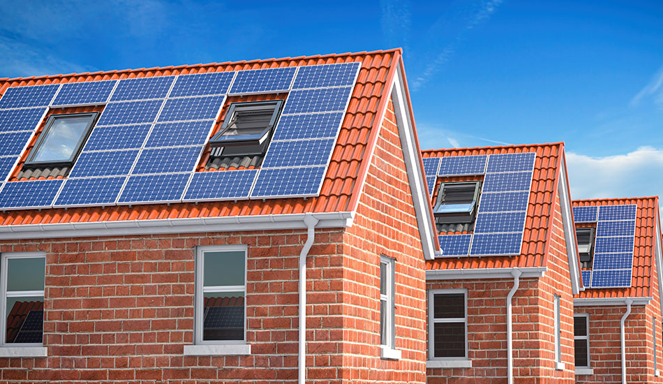 casa con paneles solares