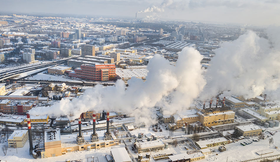 central eléctrica con emisiones