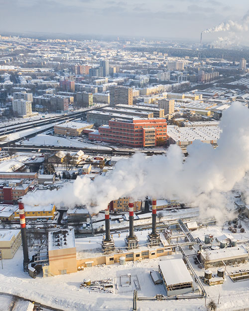 central eléctrica con emisiones